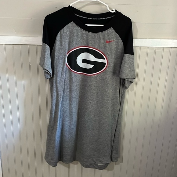 UGA Nike‎ dress/shirt - Picture 1 of 3
